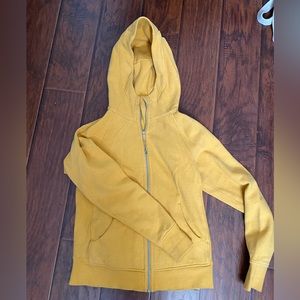 Size 10 lululemon scuba hoodie